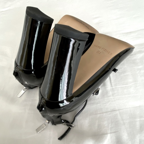 Marc Fisher Black Strappy Pointed Pumps (size 6M) - Picture 9 of 10